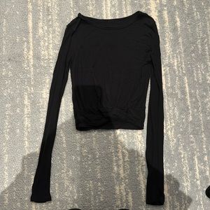 Alo Cover Long sleeve top in XS! Never worn - great condition